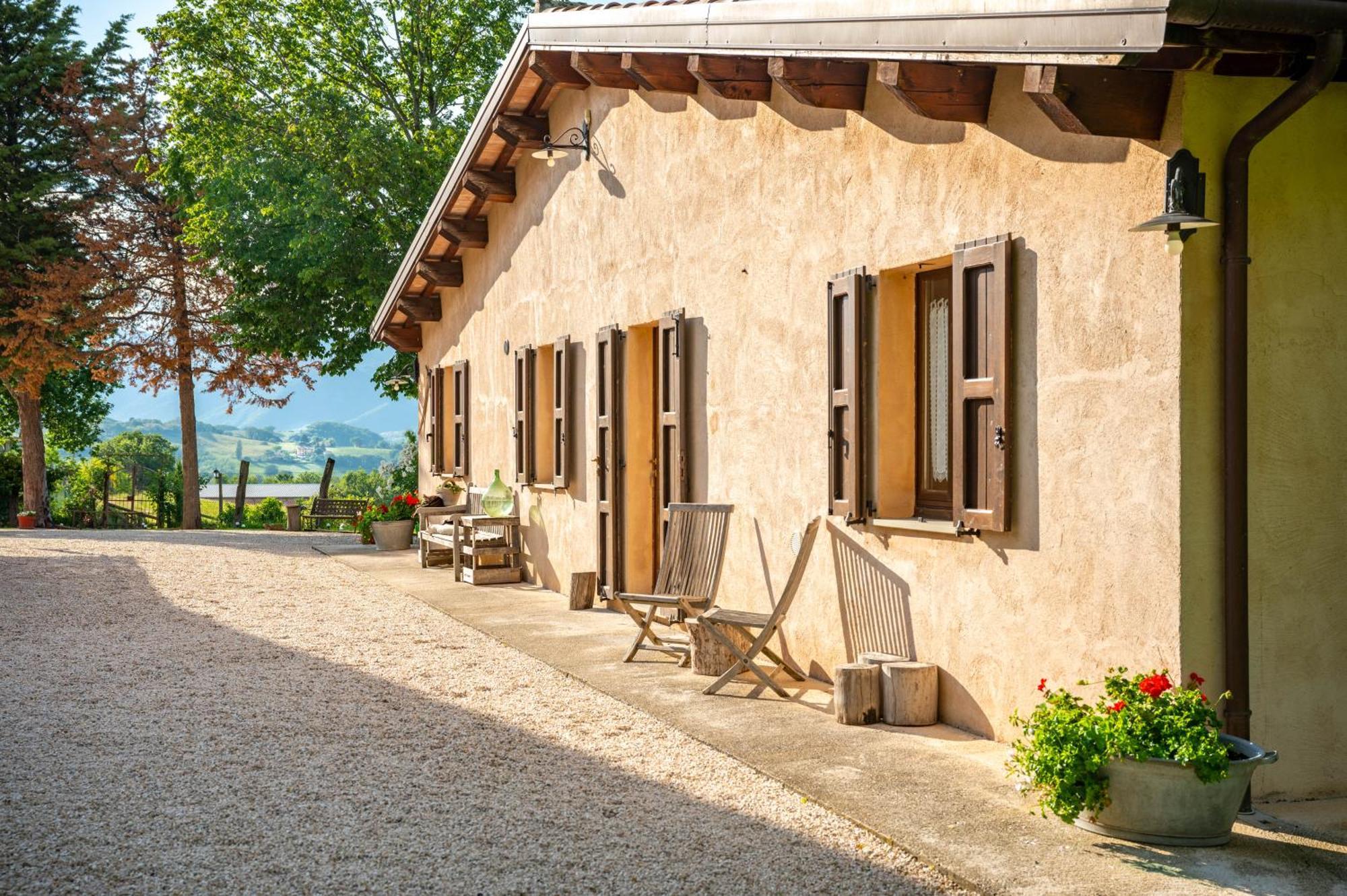 Agriturismo Il Castellaro Sassoferrato Экстерьер фото
